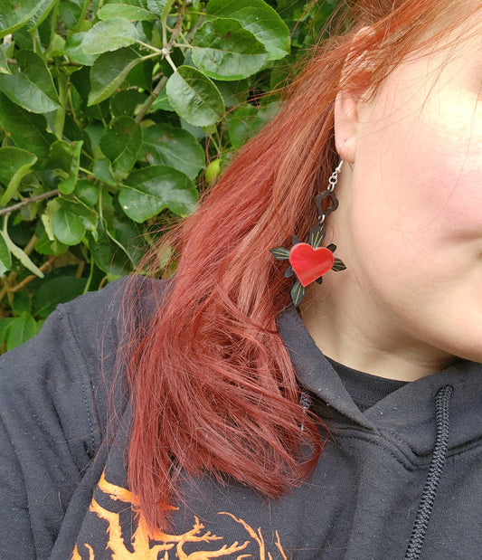 haunted heart - Black