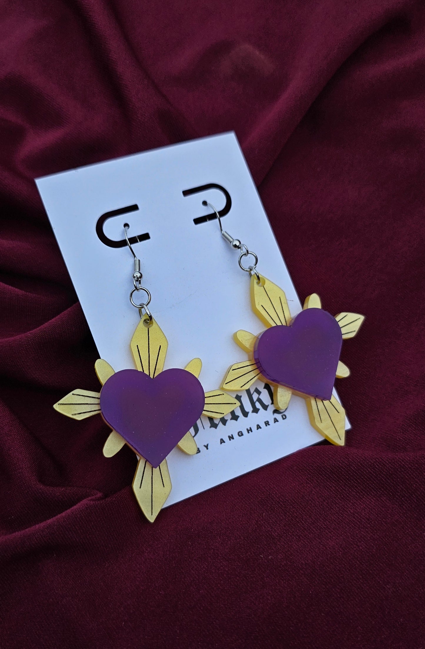 Yellow Haunted hearts