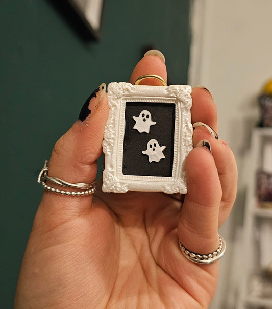 Mini ghost frame