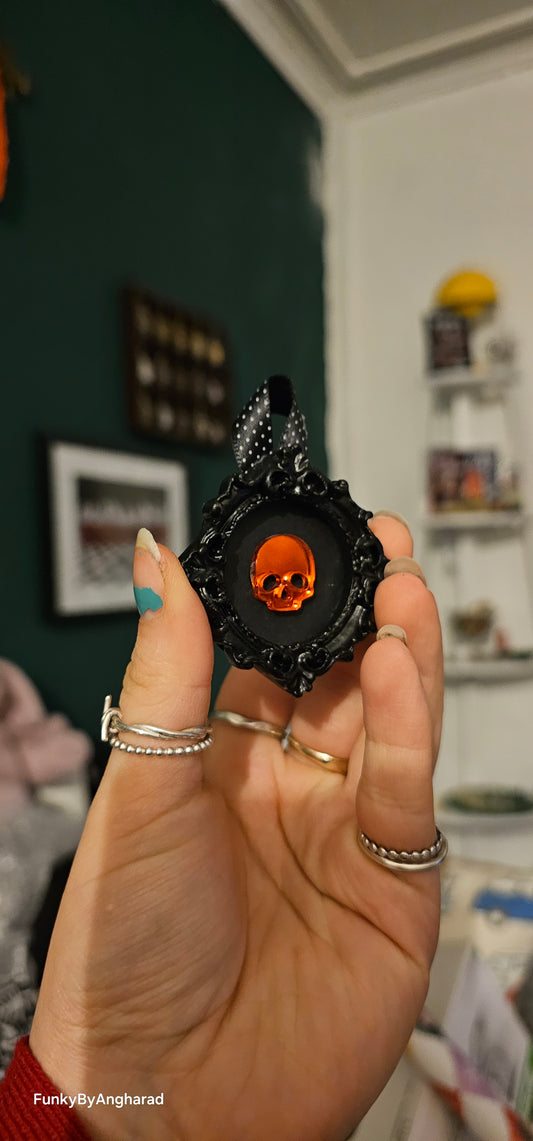 Red mirror skull frame