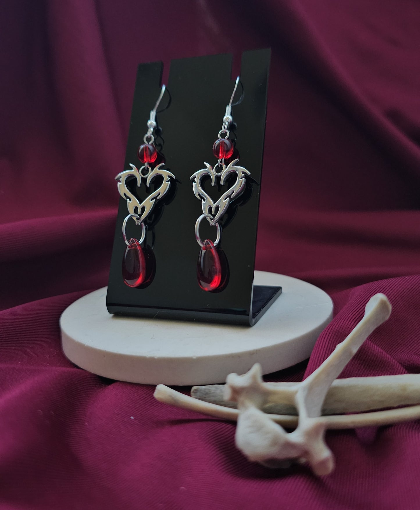 Cyber heart red