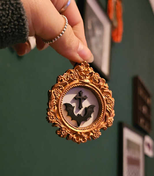 Bat and cross mini frame