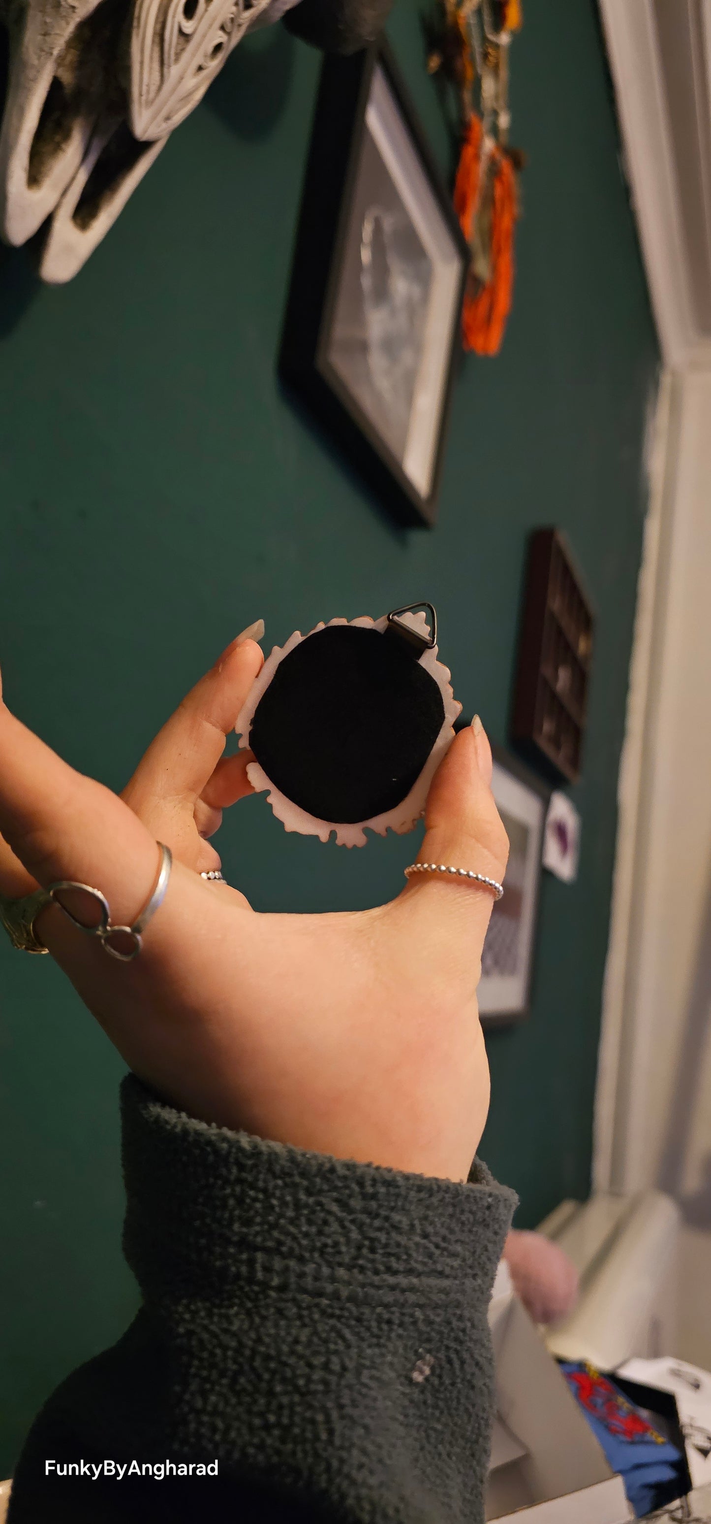 Bat and cross mini frame