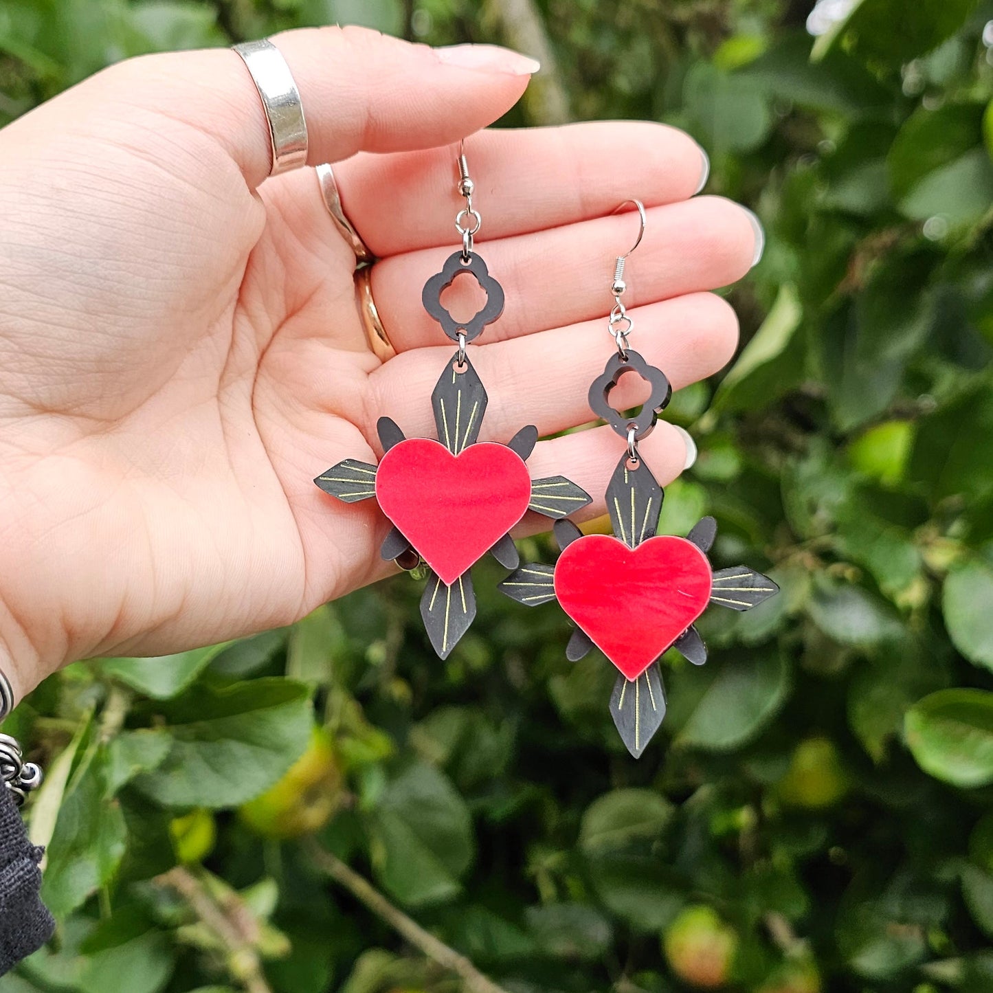haunted heart - Black