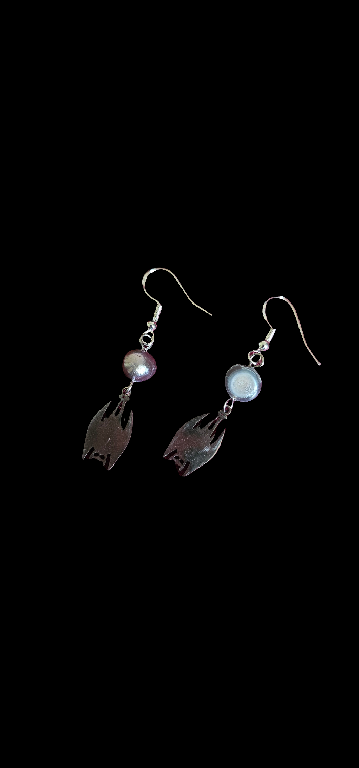 Pearl bats