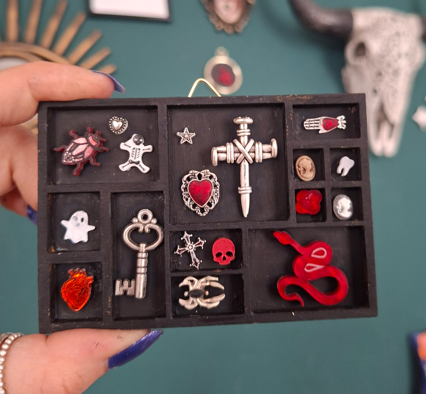 Curio frame