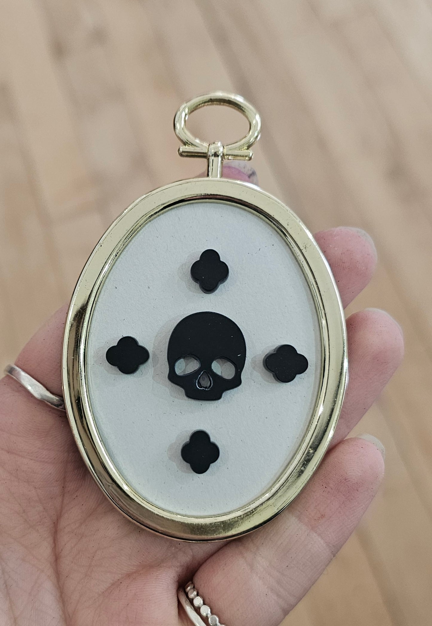 Skull frame