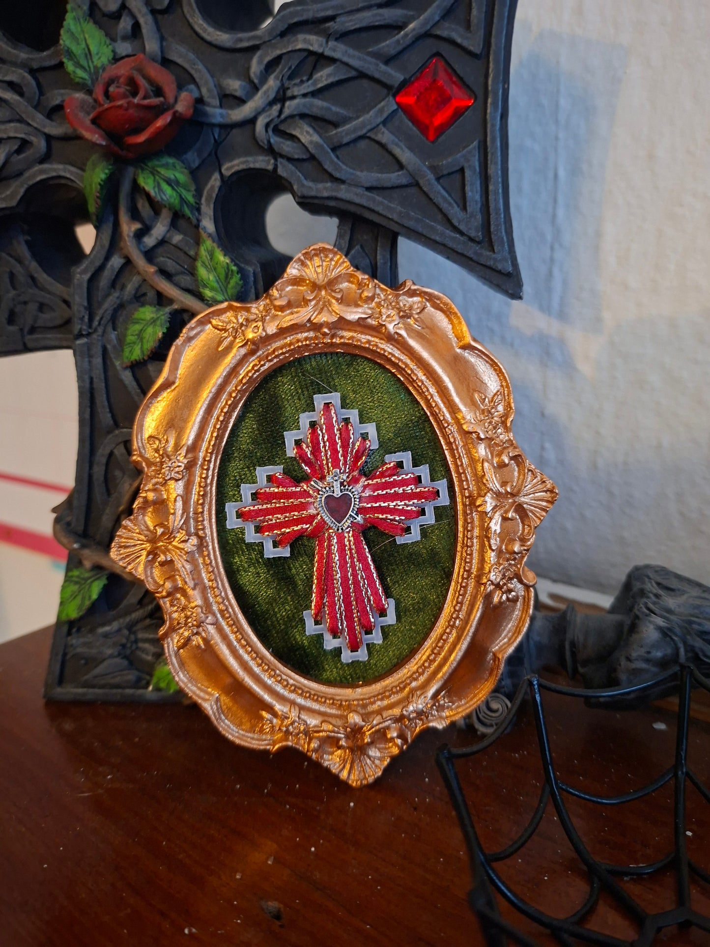 Gothic cross heart frame
