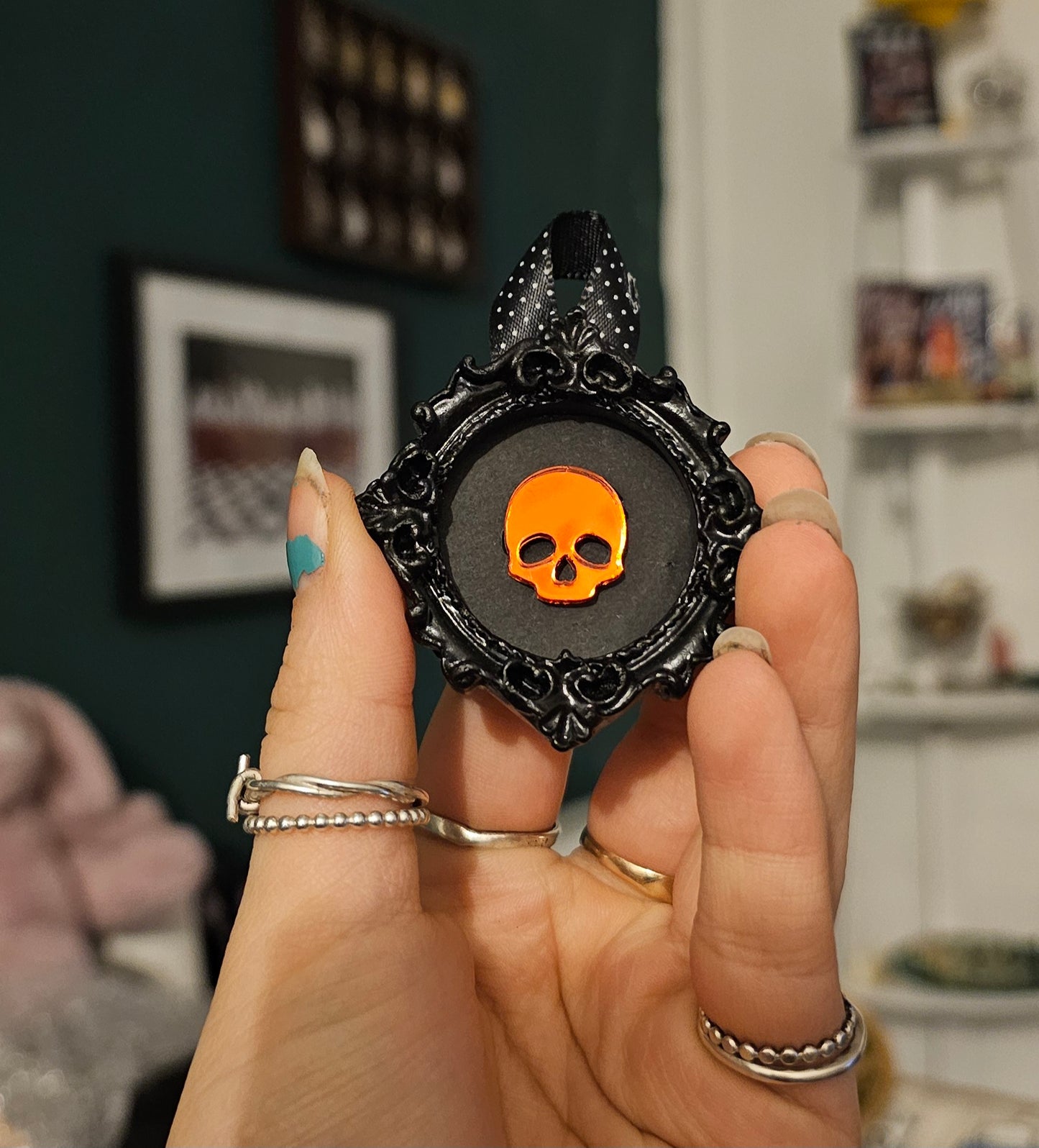 Red mirror skull frame