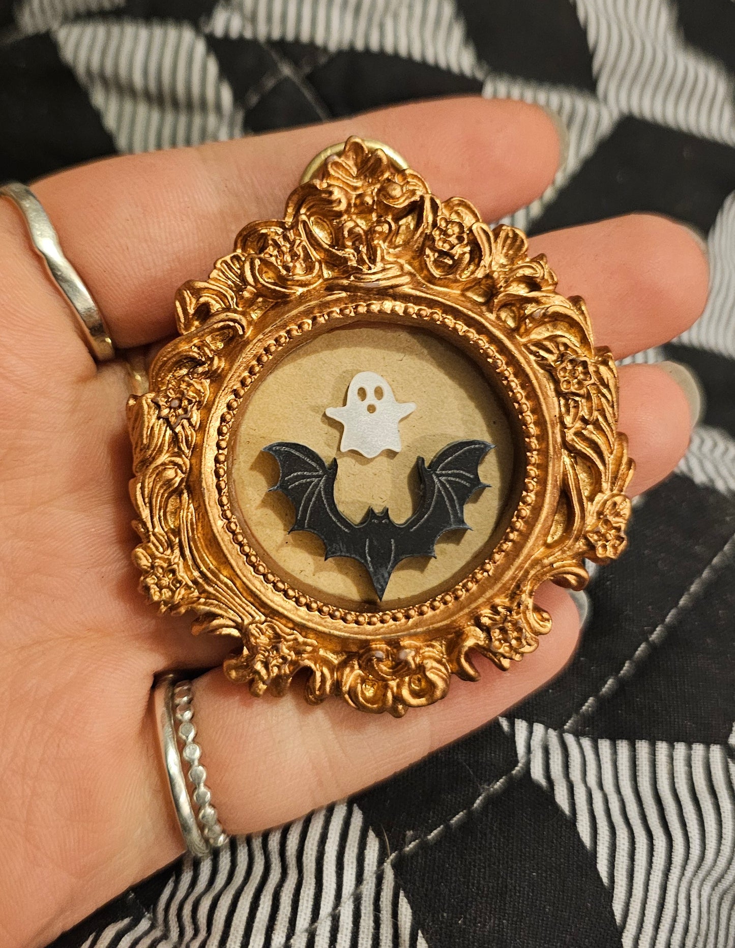 Bat and ghost mini frame