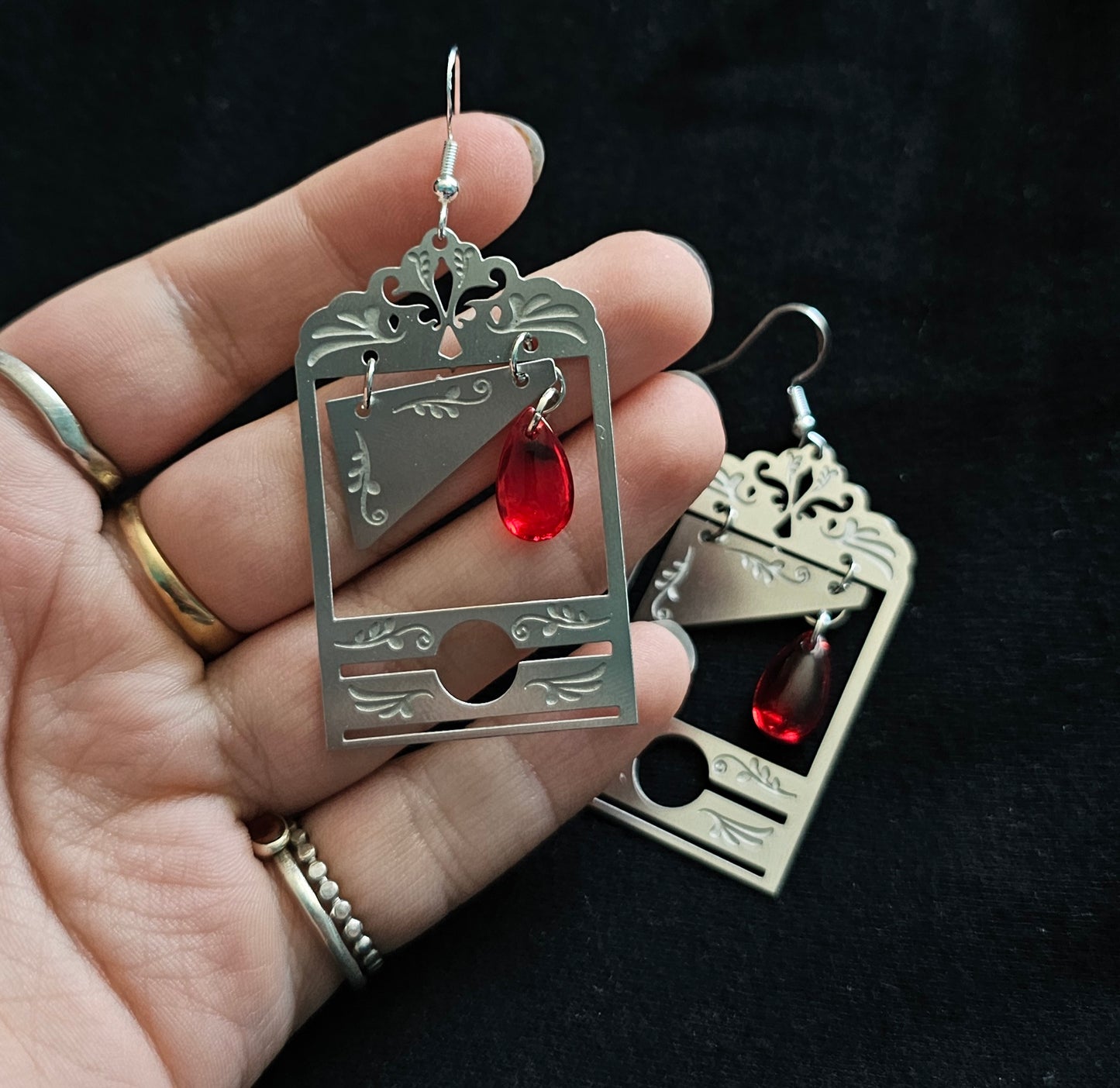 Blood drop guillotine