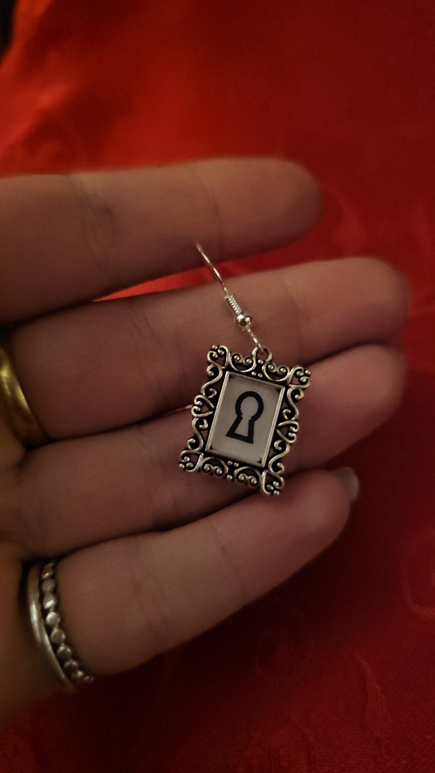 Mini frame earrings