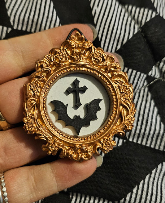 Bat and cross mini frame