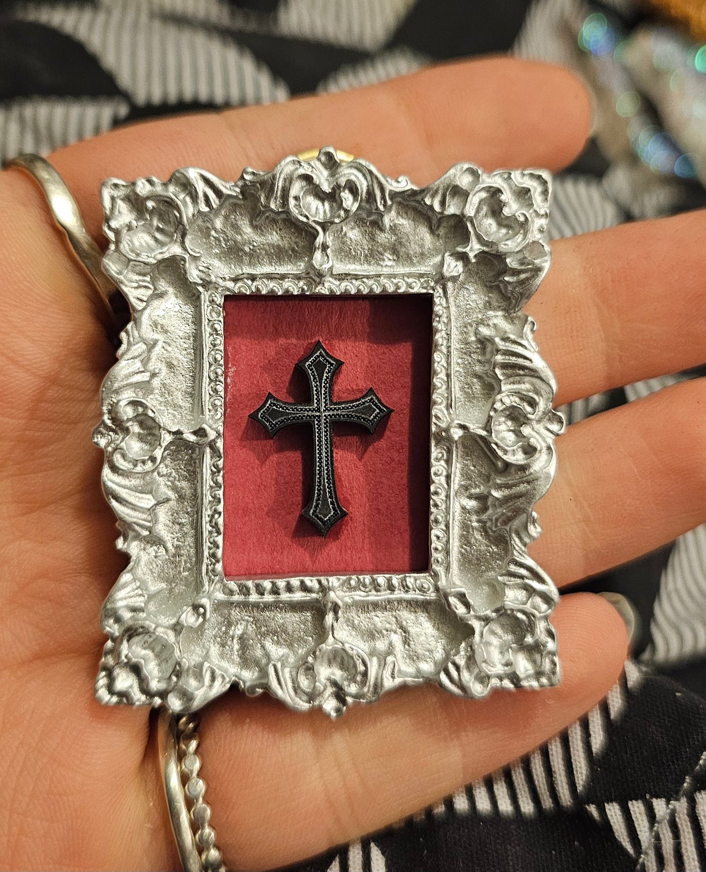 Gothic cross mini frame