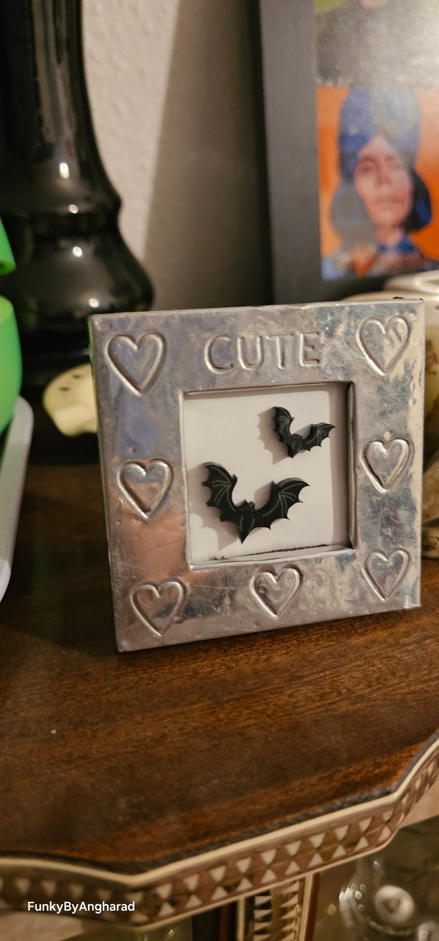 Cute flight frame