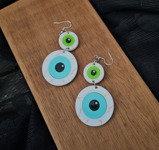 Creepy eye blue