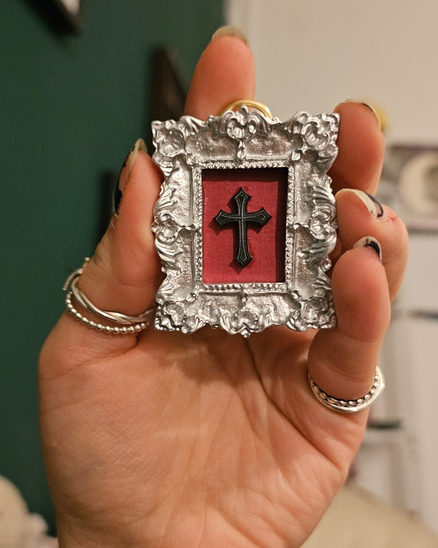 Gothic cross mini frame