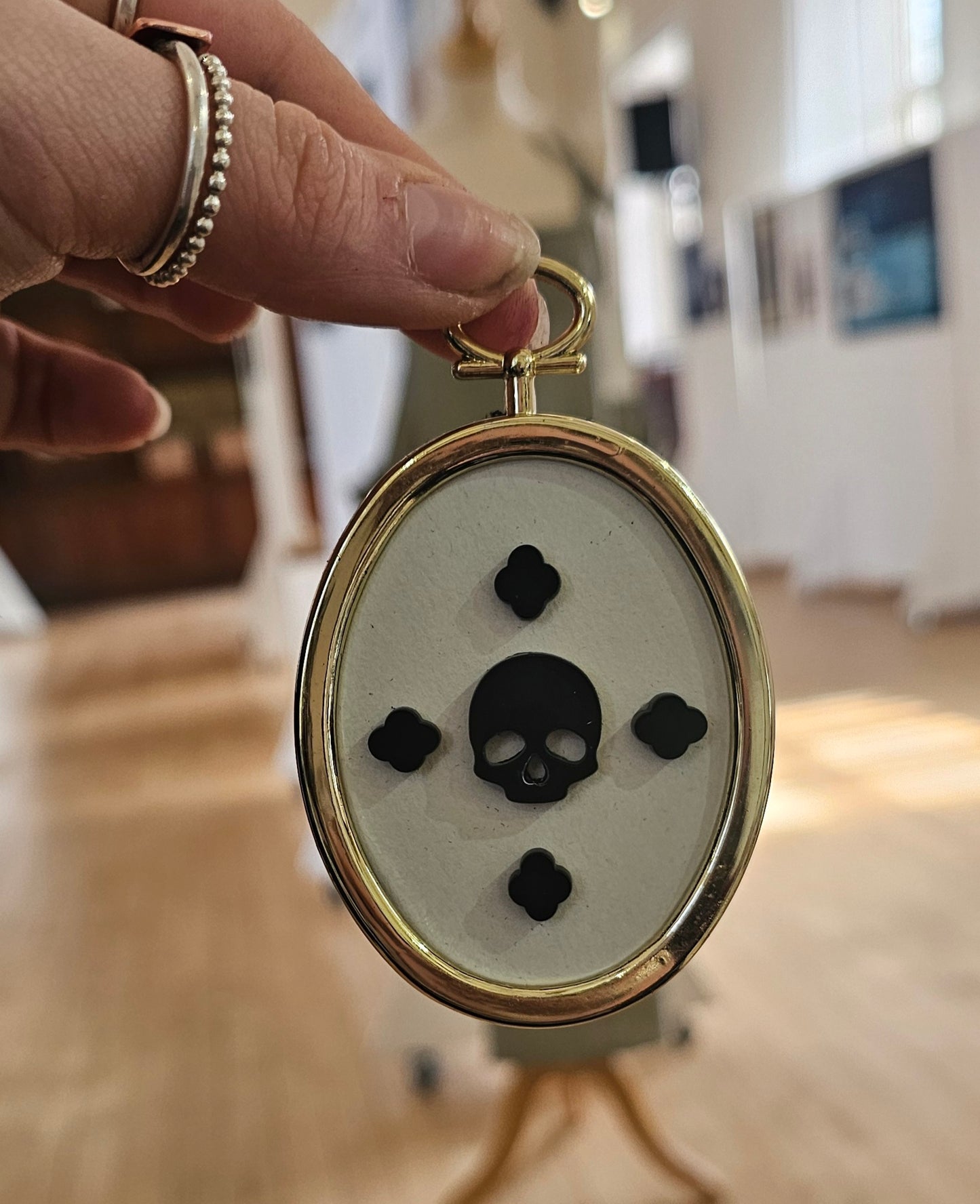 Skull frame