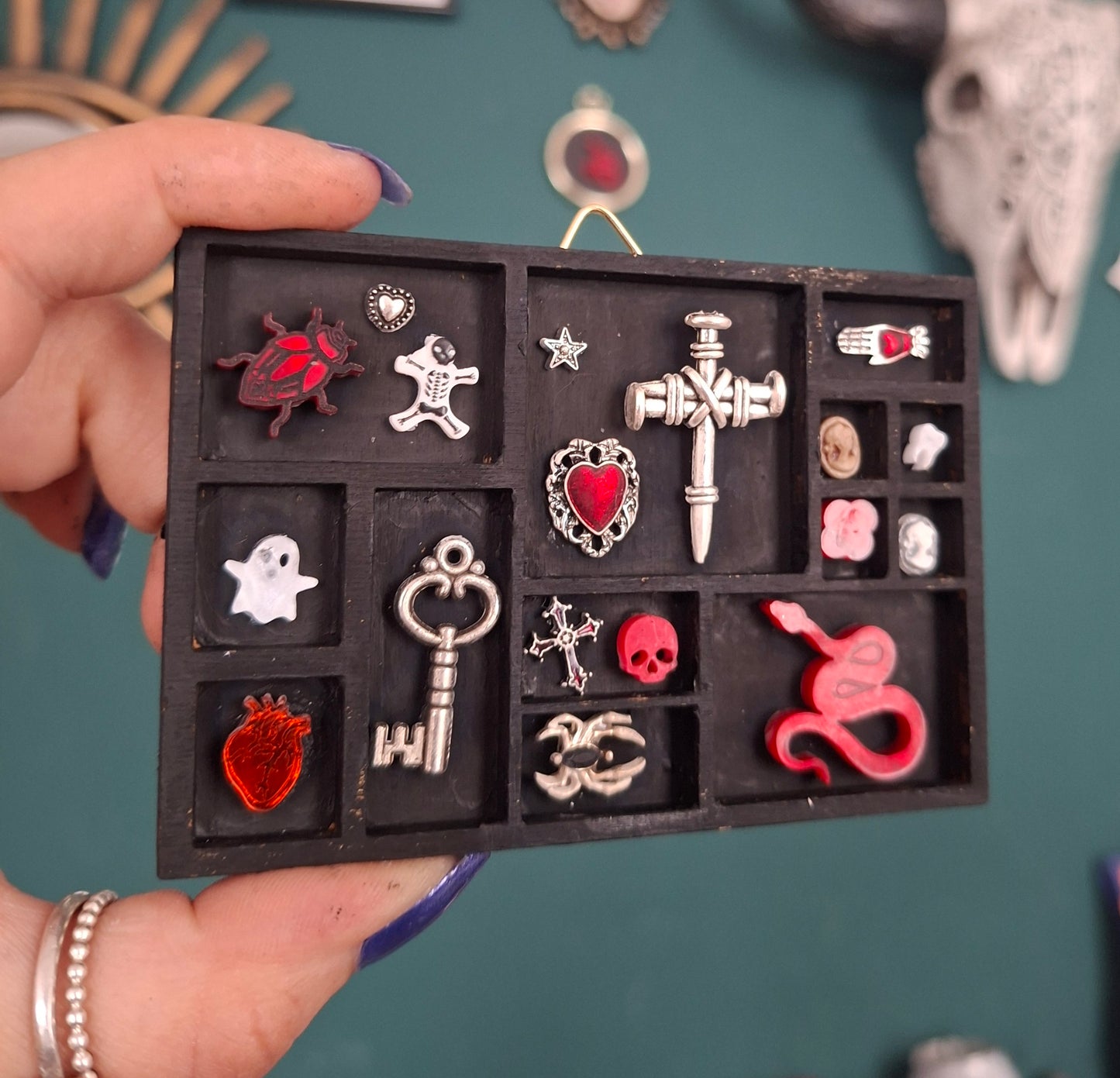 Curio frame