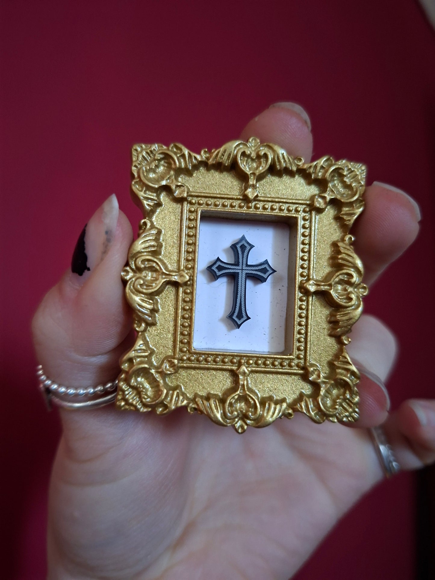 Gothic cross mini frame